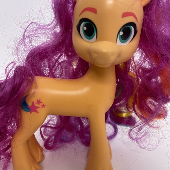 Sunny Starscout My Little Pony G5 6.5" New Generation MLP Brushable Figure 2021 - Picture 5 of 5